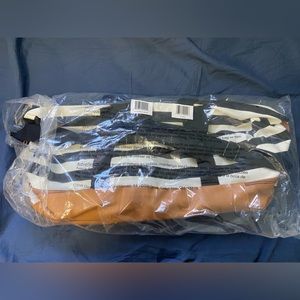 Weekender duffel bag